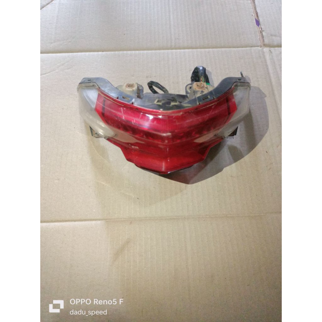 reflektor lampu belakang Honda beat fi 2013 2014 original copotan