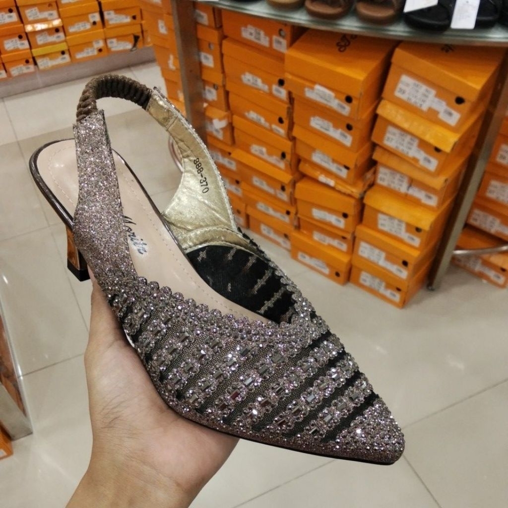 SENDAL PESTA ST.MORITZ