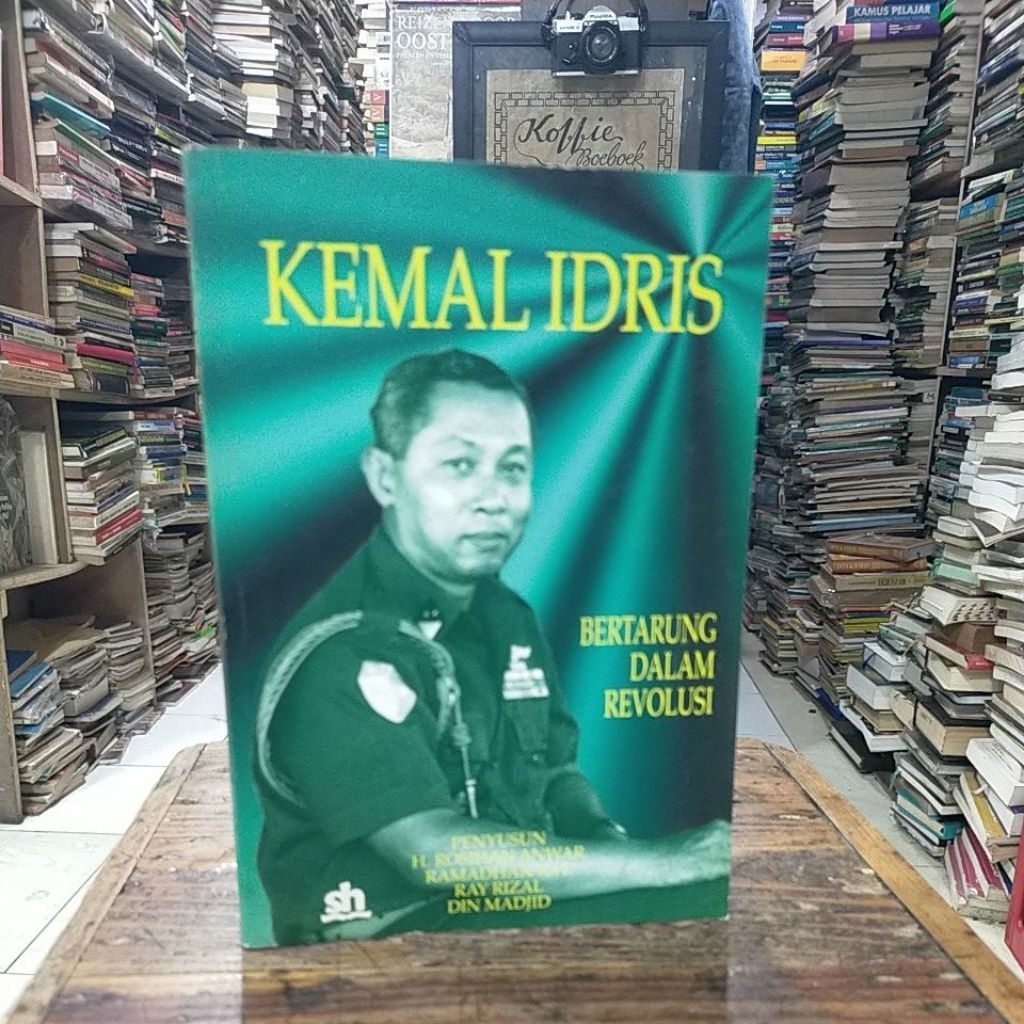 kemal Indris - bertarung dalam revolusi