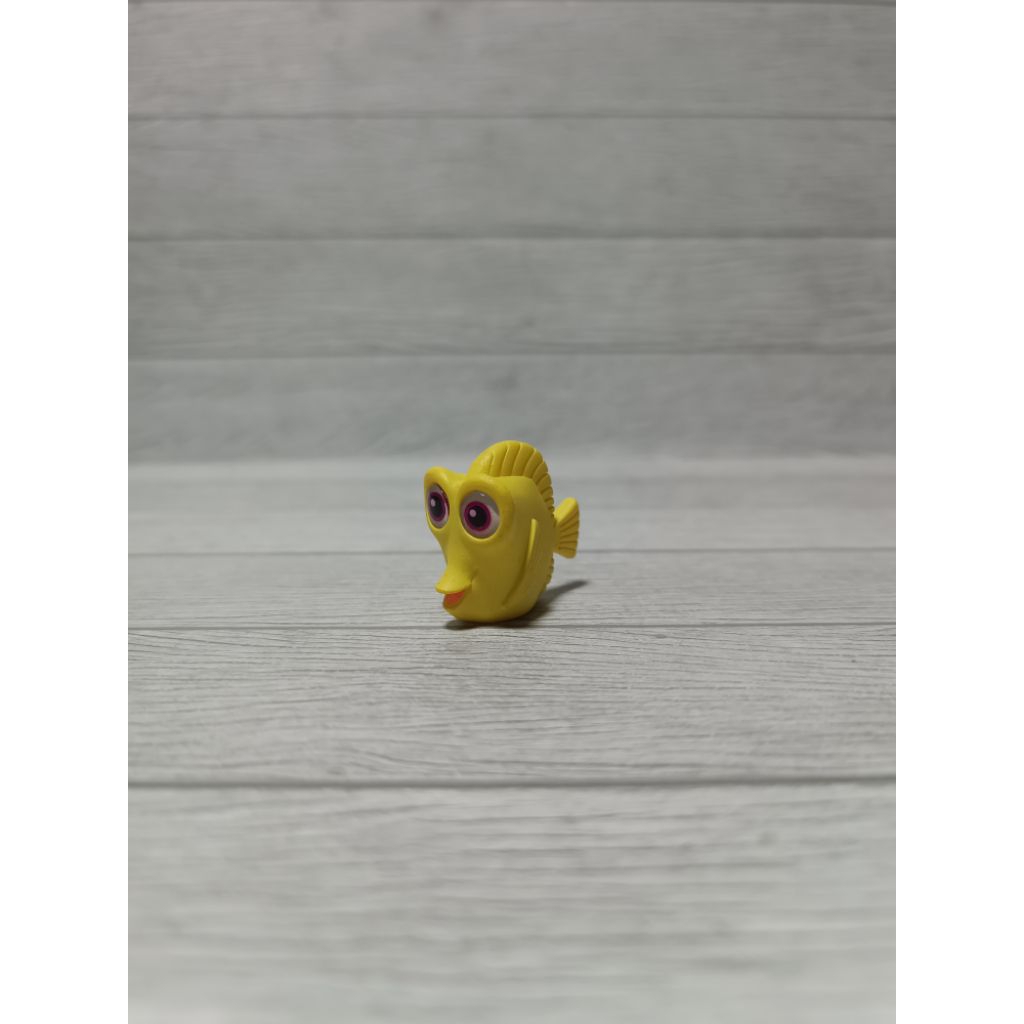 Disney Doorables Mini Figure FINDING NEMO Series - Bubbles