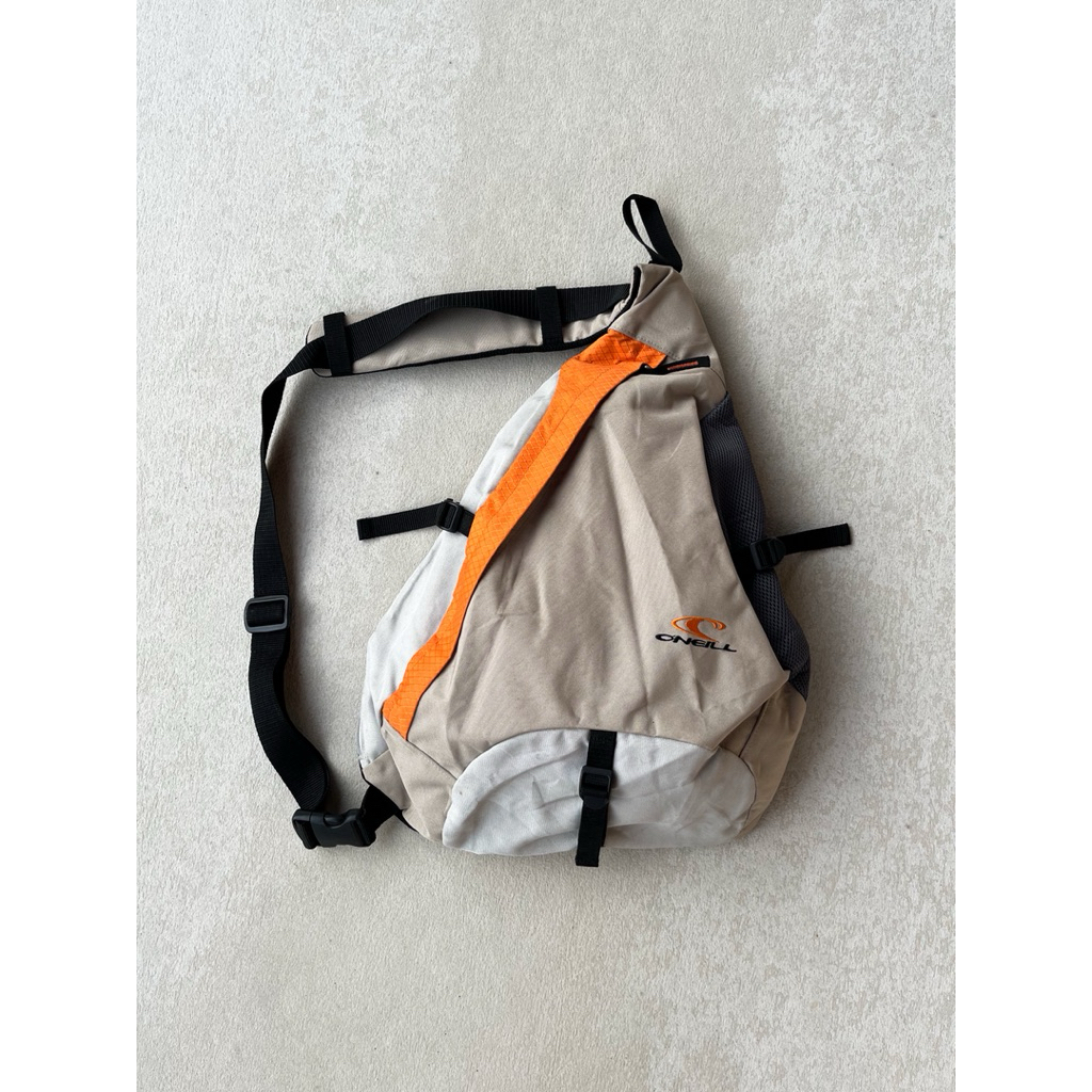 2000’s ONeill Crossbody Bag ( Gorpcore )