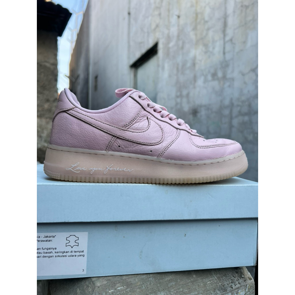 nike air force nocta pink size 40