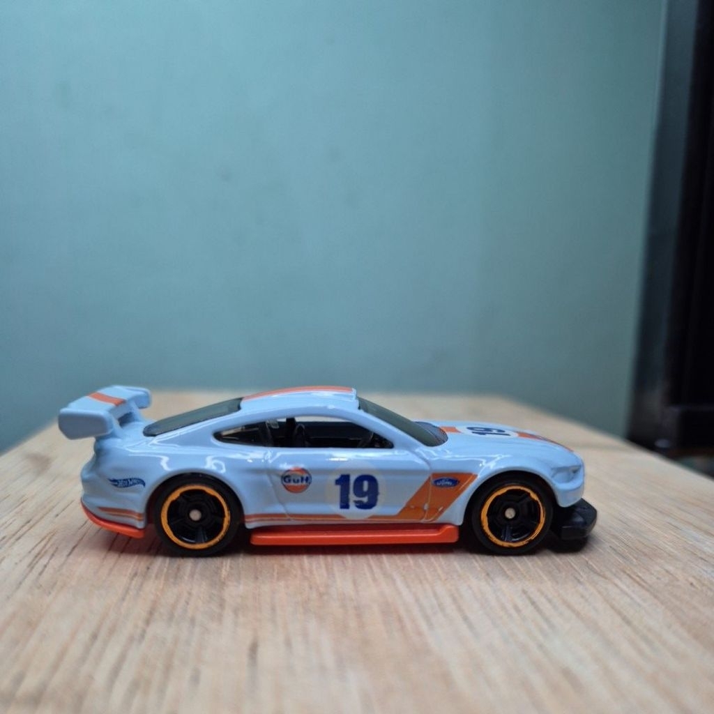 HOT WHEELS FORD MUSTANG GT GULF