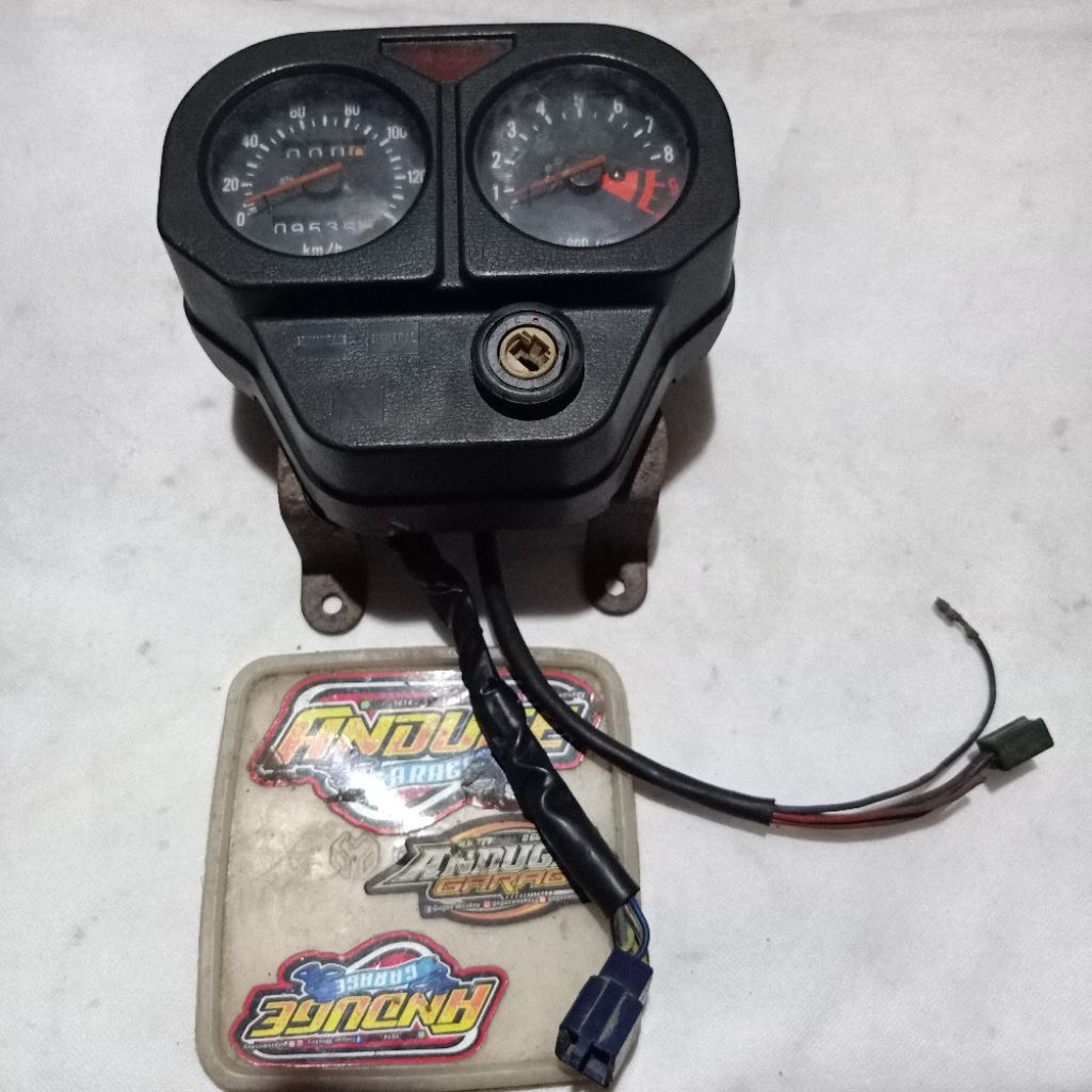 spido spedo spidometer spedometer speedometer odometer gauge motor Suzuki TS125 TS 125 Oryginal seco
