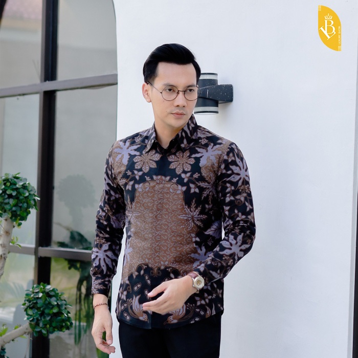 Kemeja Batik Pria Lengan Panjang Slimfit Motif Cakra Luxury Batik