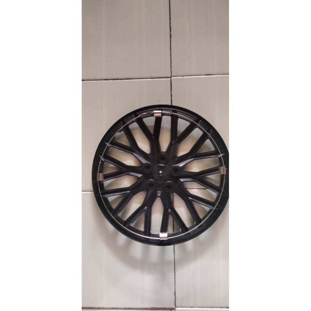 cover whell roda velg tutup pelek kaleng mobil universal ring 13 seken bekas second layak pakai.