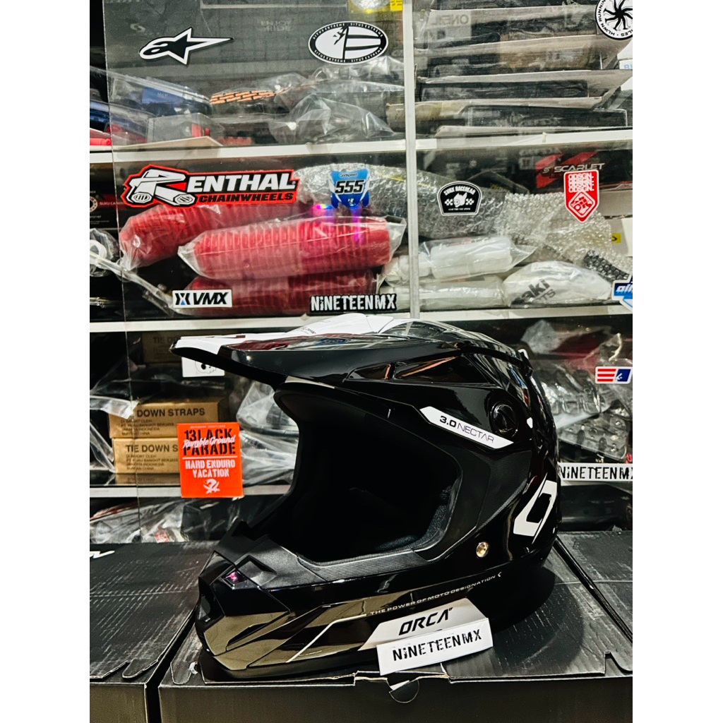 HELM CROSS ORCA NECTAR SERIES 3.0 BLACK WHITE