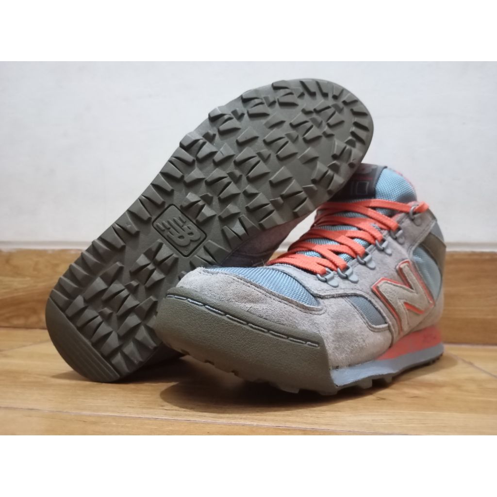 sepatu outdoor/hiking NB 710 blue sky