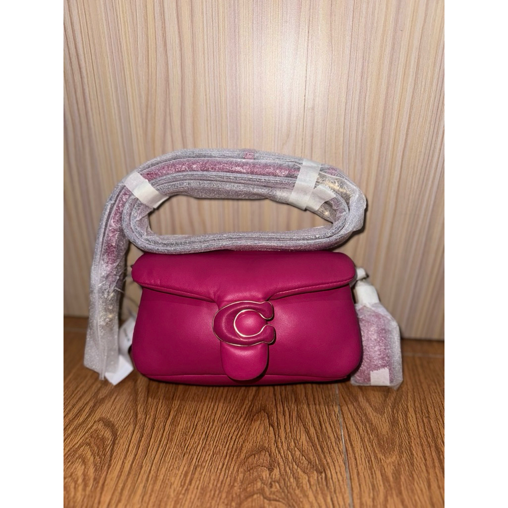 C**ch C3880 Pillow Leather Tabby 18 Shoulder Pink