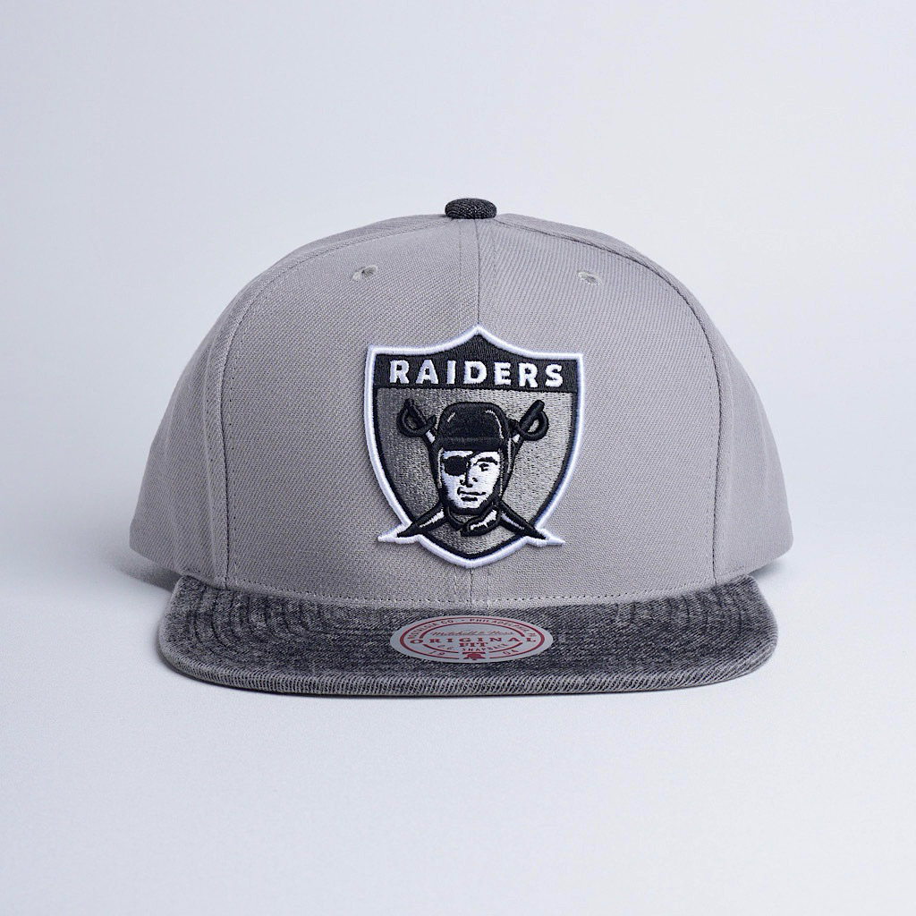 Topi mitchell and ness original raiders denim