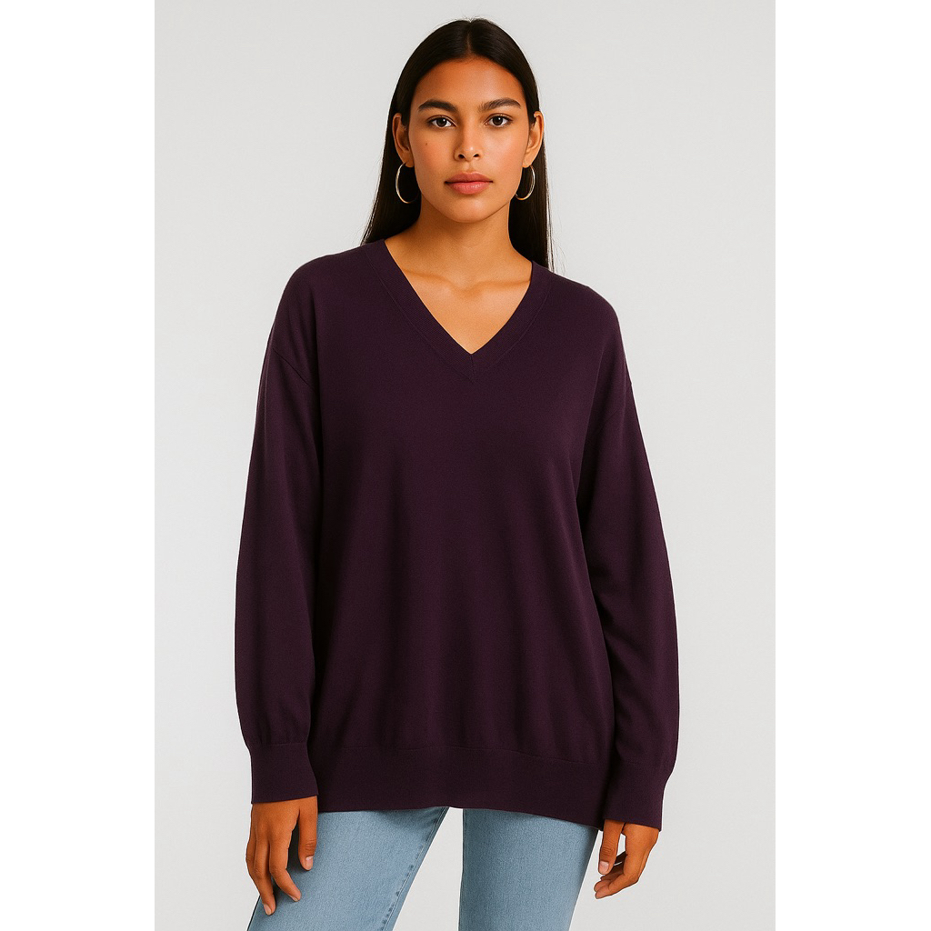 Sweater Knit V-Neck burgandy – Simple Chic Look by Uniqlo