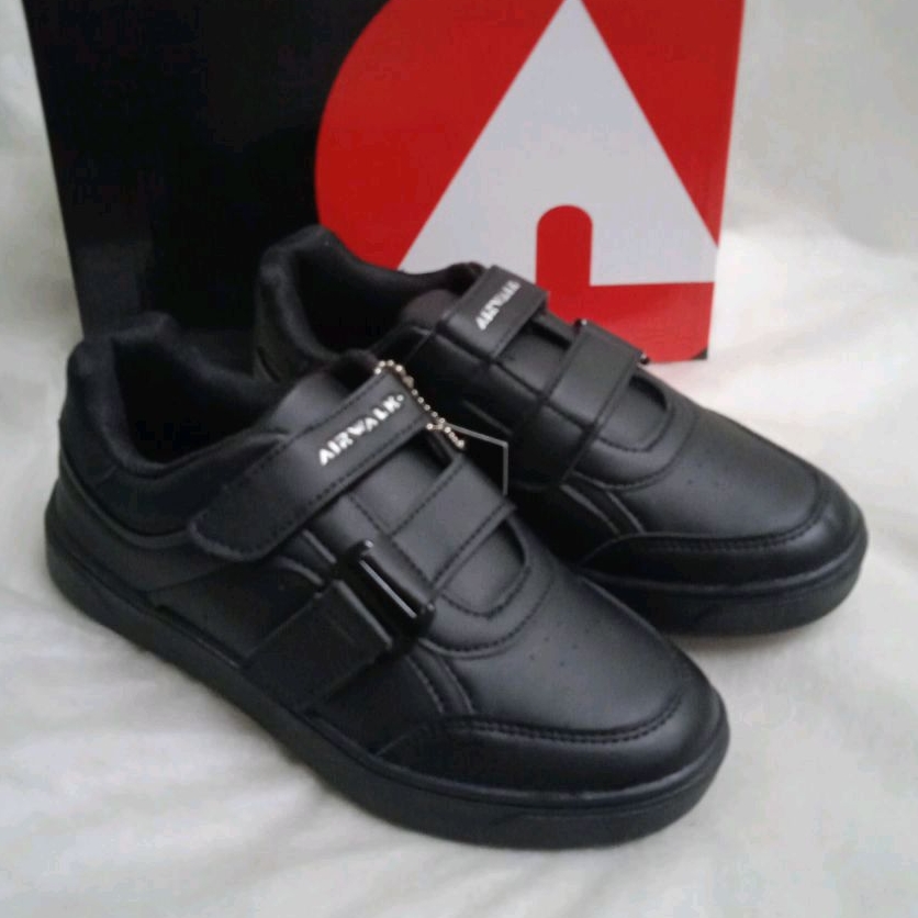 Sepatu Hitam Polos Sekolah Anak AIRWALK Kids' Sneakers Full Black