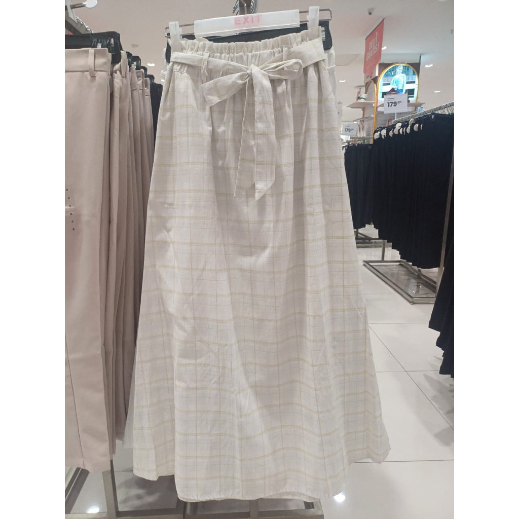 EXIT - Rok Wanita Original