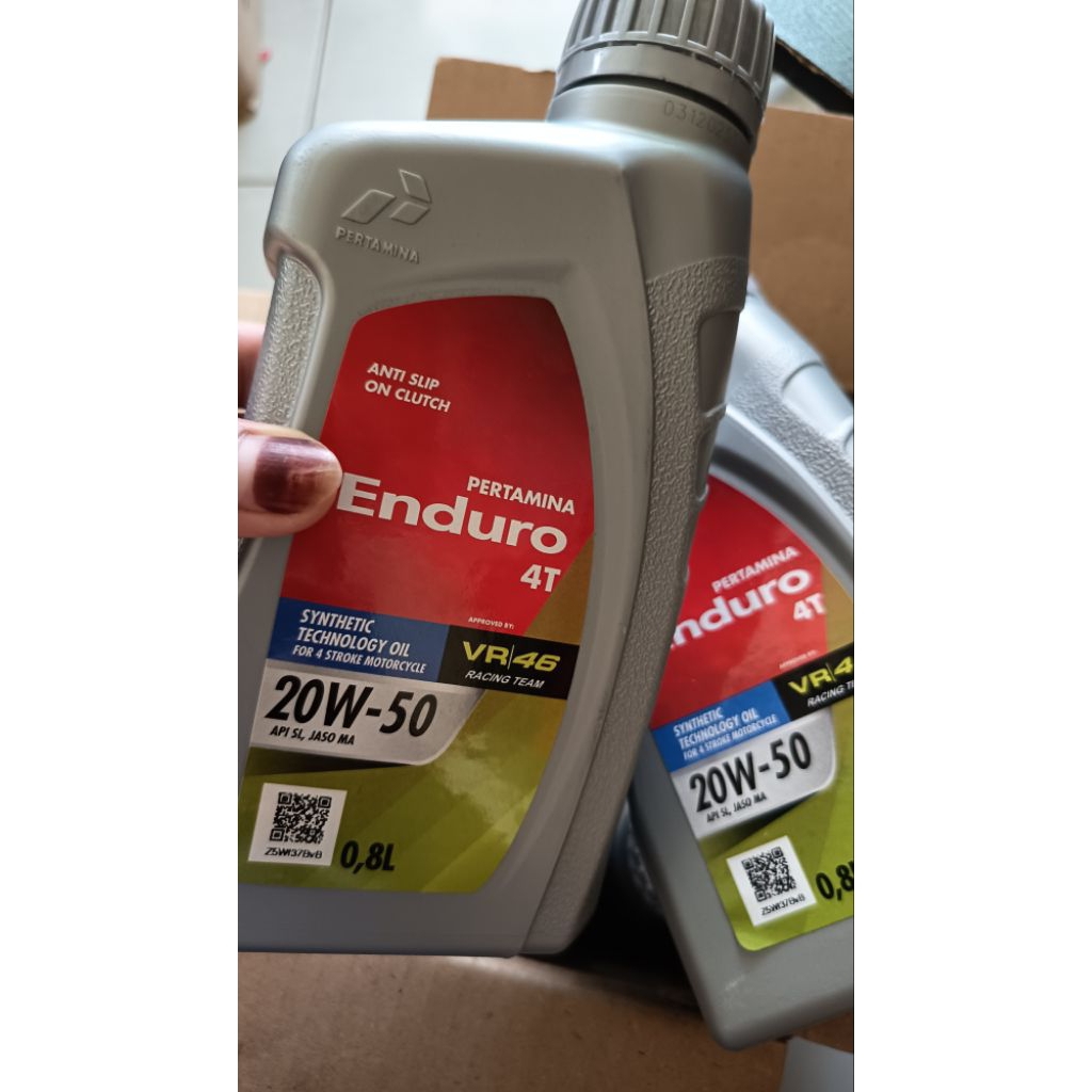 Oli Enduro RACING VR46 4T 0,8liter 20W-50 ENDURO