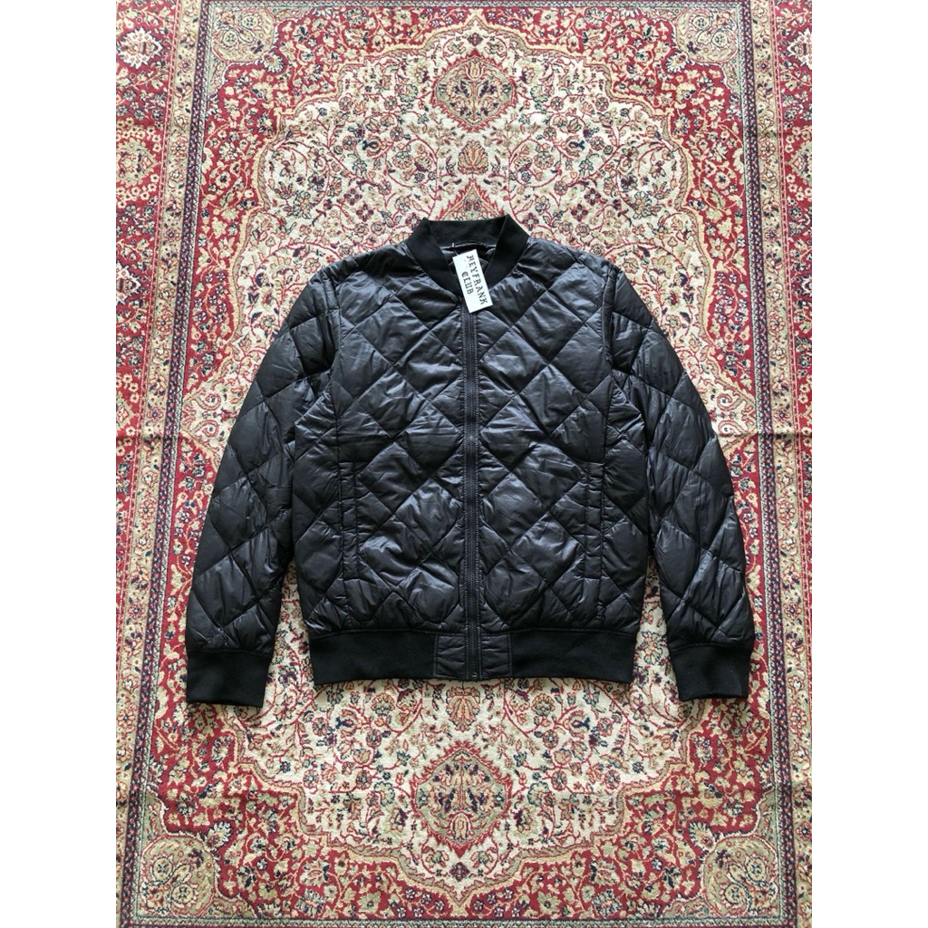 Uniqlo lightweight down bomber Bulu angsa jacket H488