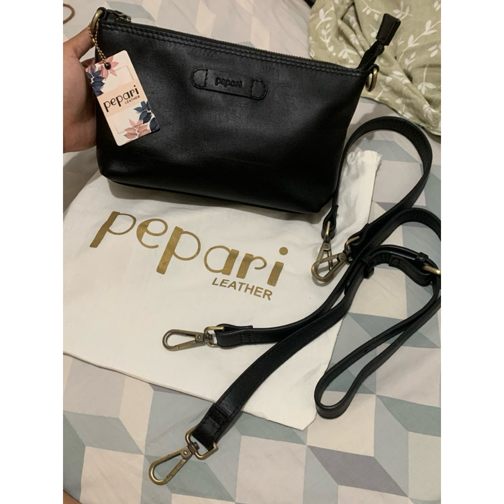 Shoulder bag from pepari leather (real leather)