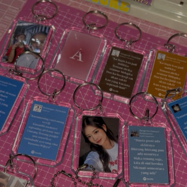 [PRE ORDER] GANTUNGAN KUNCI AKRILIK FOTO LIRIK LAGU CUSTOM MURAH MERIAH