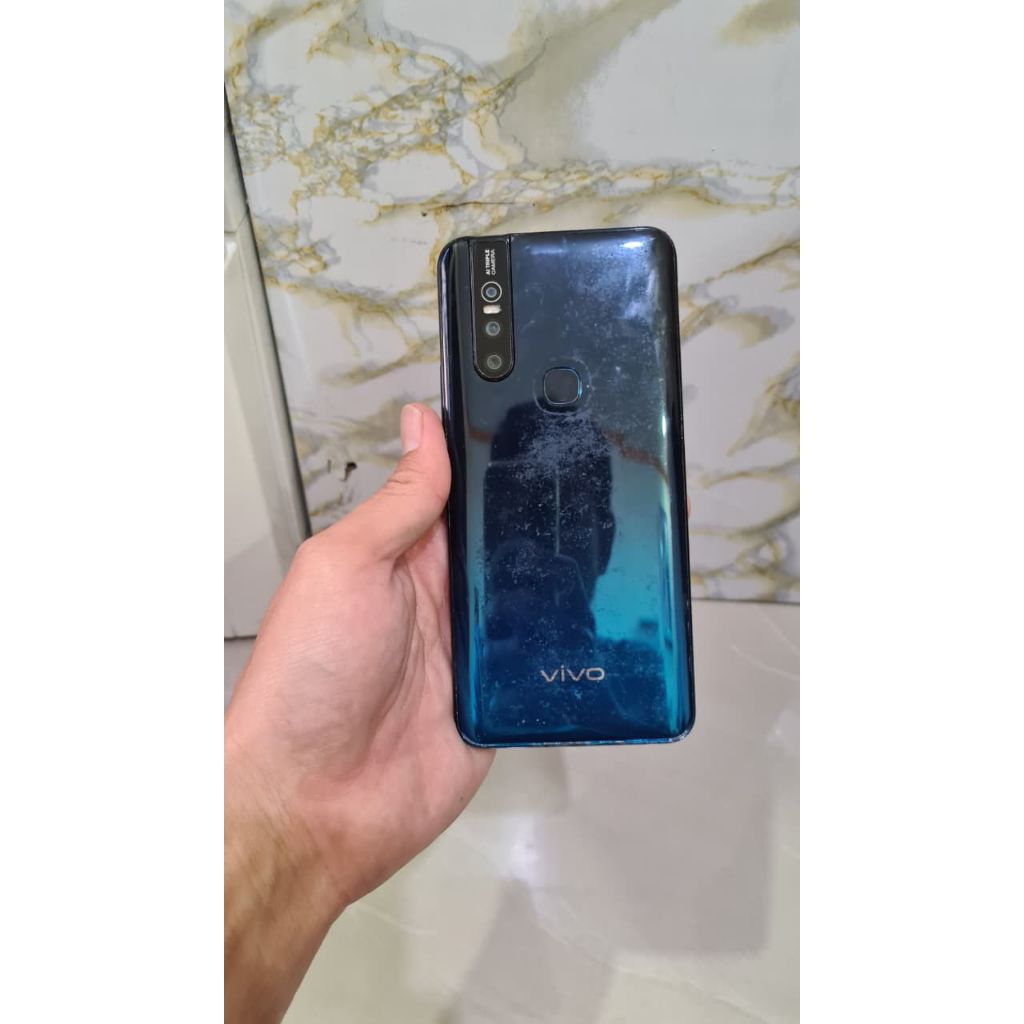 second Vivo v15 6/64gb hp bekas Vivo v15 6 64gb
