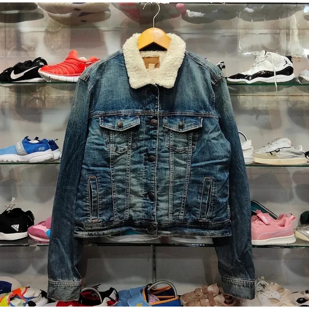 JAKET JEANS CEWEK AMERICAN EAGLE