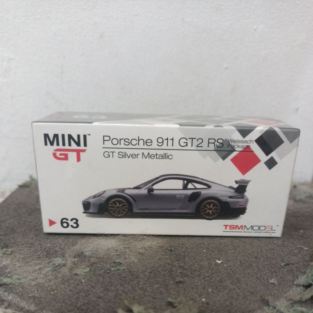 Mini GT// 63 Porsche 911 GT2 RS Weissach Package GT Silver Metallic - Free Protektor