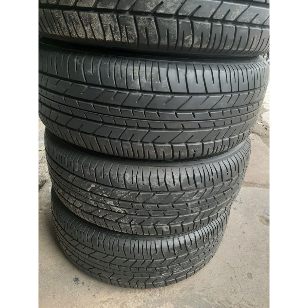 Ban 185/55 R15 Bridgestone Potenza Kondisi 90%