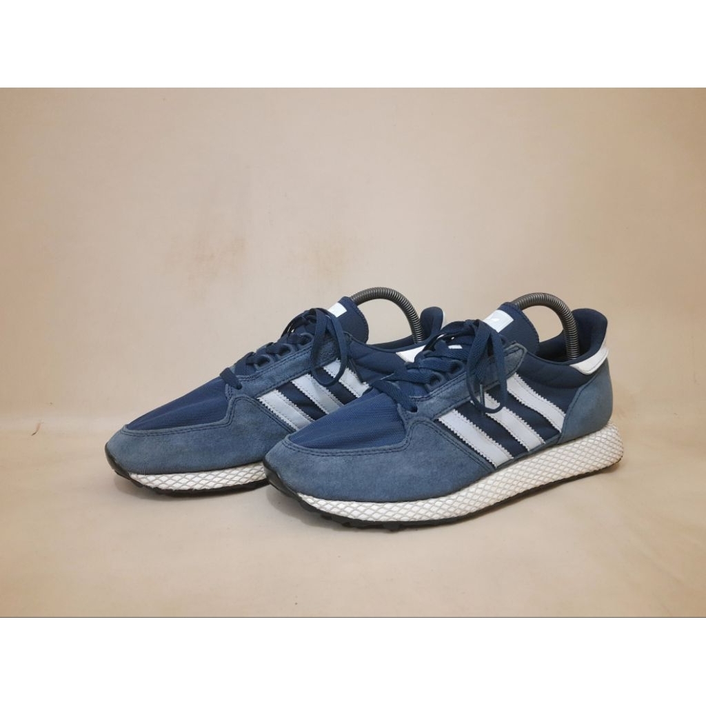 Adidas Forest Grove Navy Original size 42 2/3