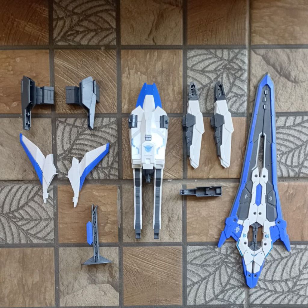 BANDAI MASTER GRADE MG 1/100 XN RAISER WEAPON UNIT 00 OO