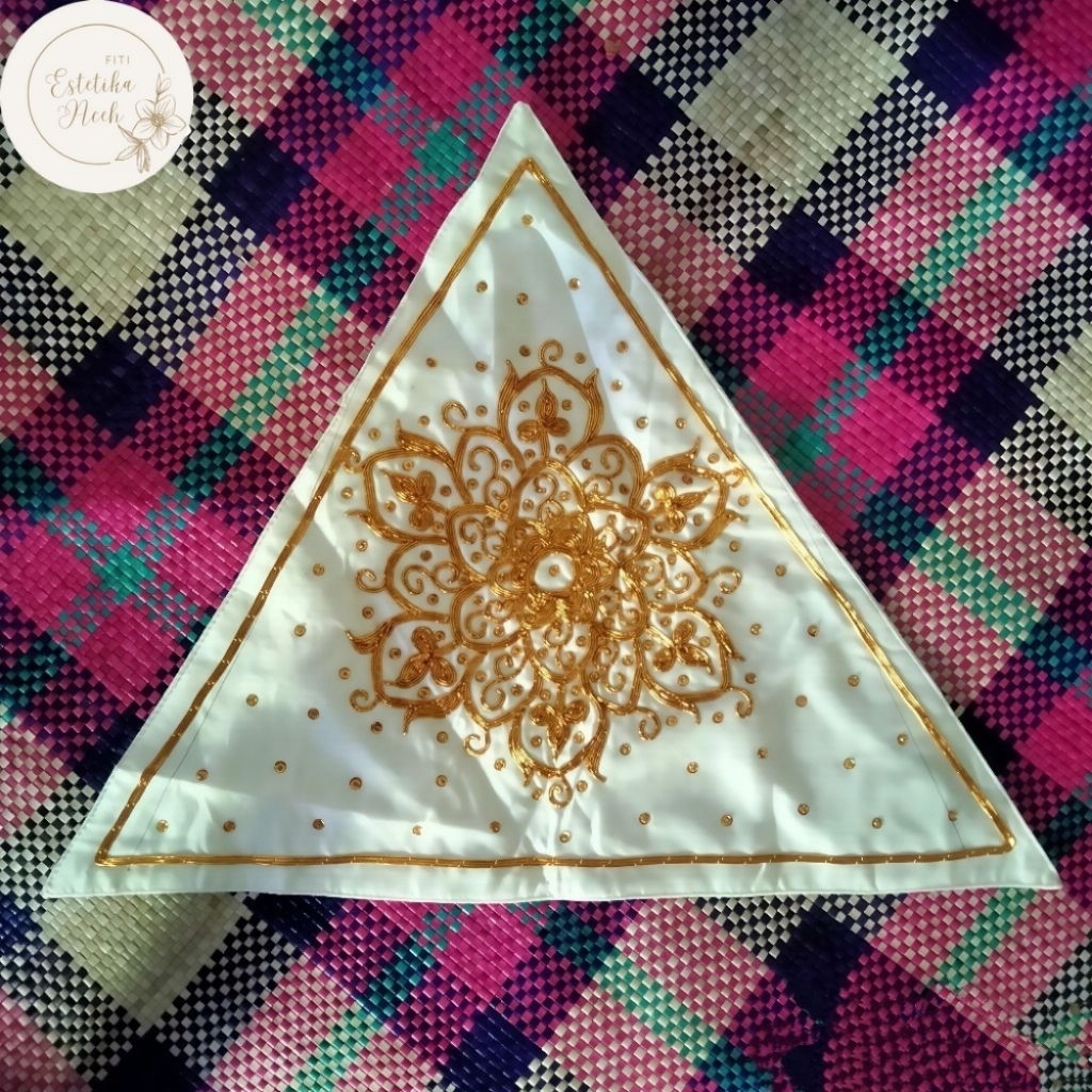 KASAP TAMPONG SEGITIGA PELAMINAN ACEH/DEKORASI PELAMINAN ACEH