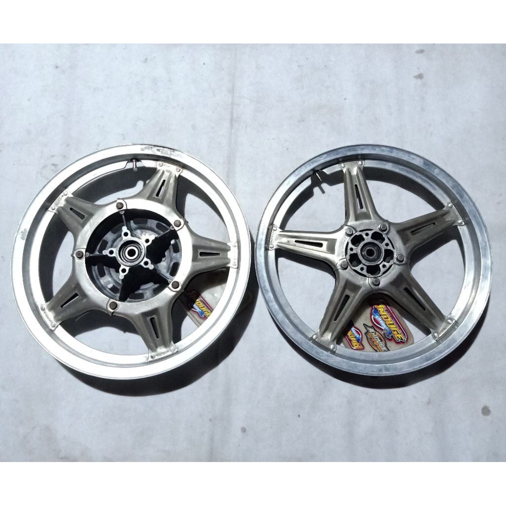 velg pelek pelk cash wheel rim roda motor Honda CB twin comstar ring 18 depan belakang double disc b