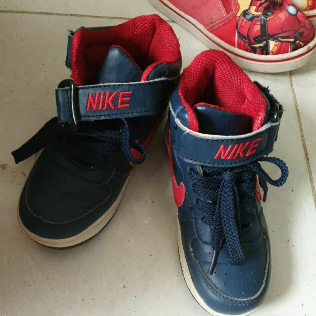 preloved sepatu nike anak