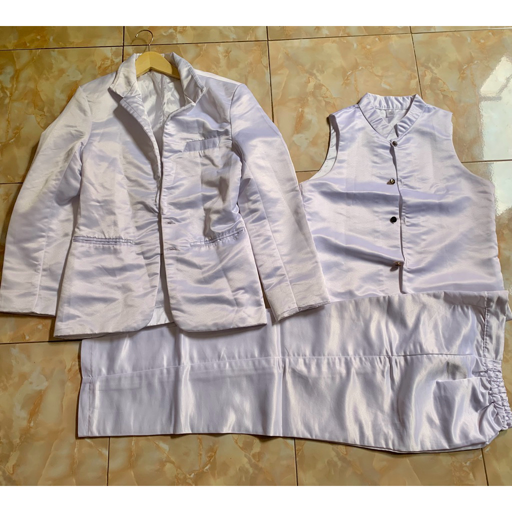 Jas Pengantin Pria Warna Putih