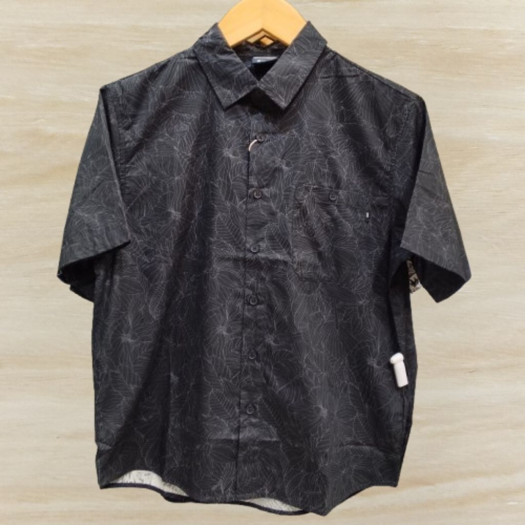 GREENLIGHT - KEMEJA PRIA TANGAN PENDEK REGULAR FIT ORIGINAL GREENLIGHT