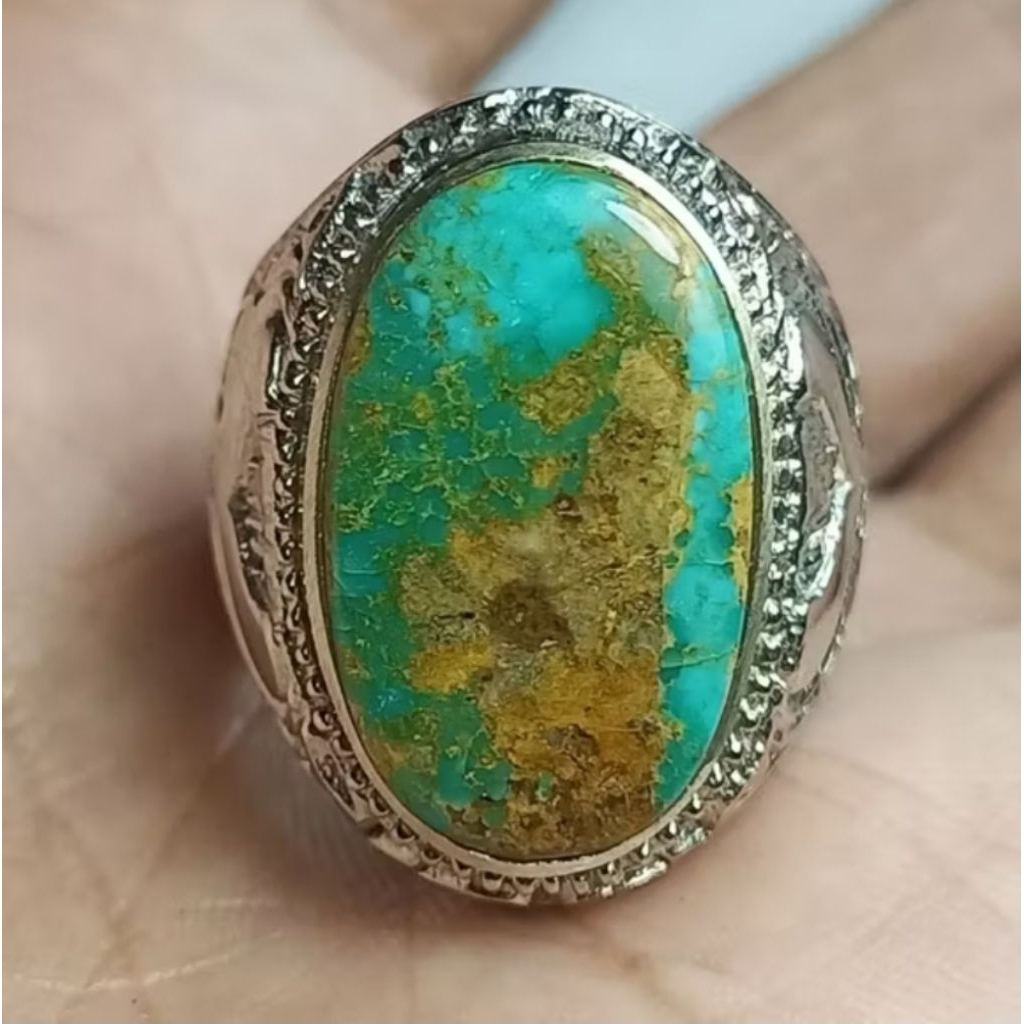 Pirus Persia ijo lawas serat emas