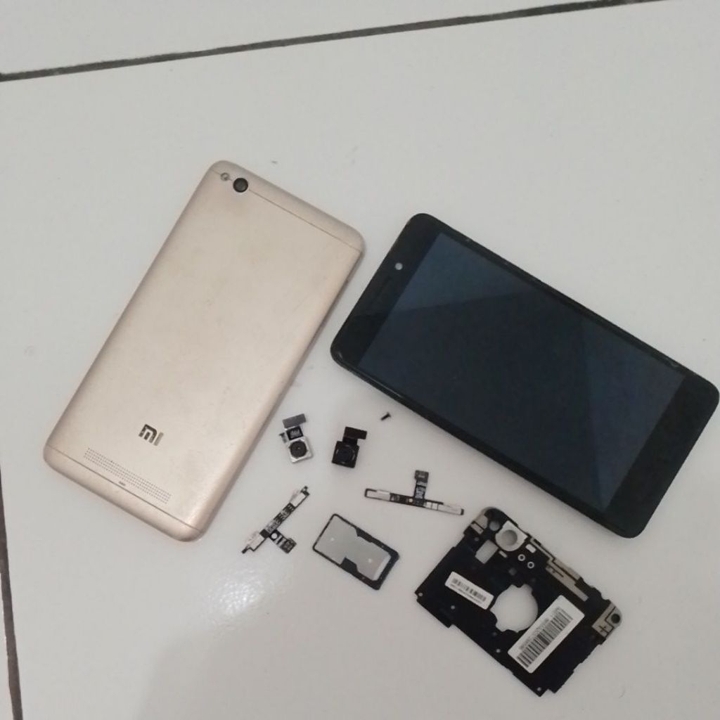 LCD HP Xiaomi Redmi 4A Bekas + 2 Kamera Belakang + 1 Kamera Depan + Flex Power Volume & Sim Tray (Ba