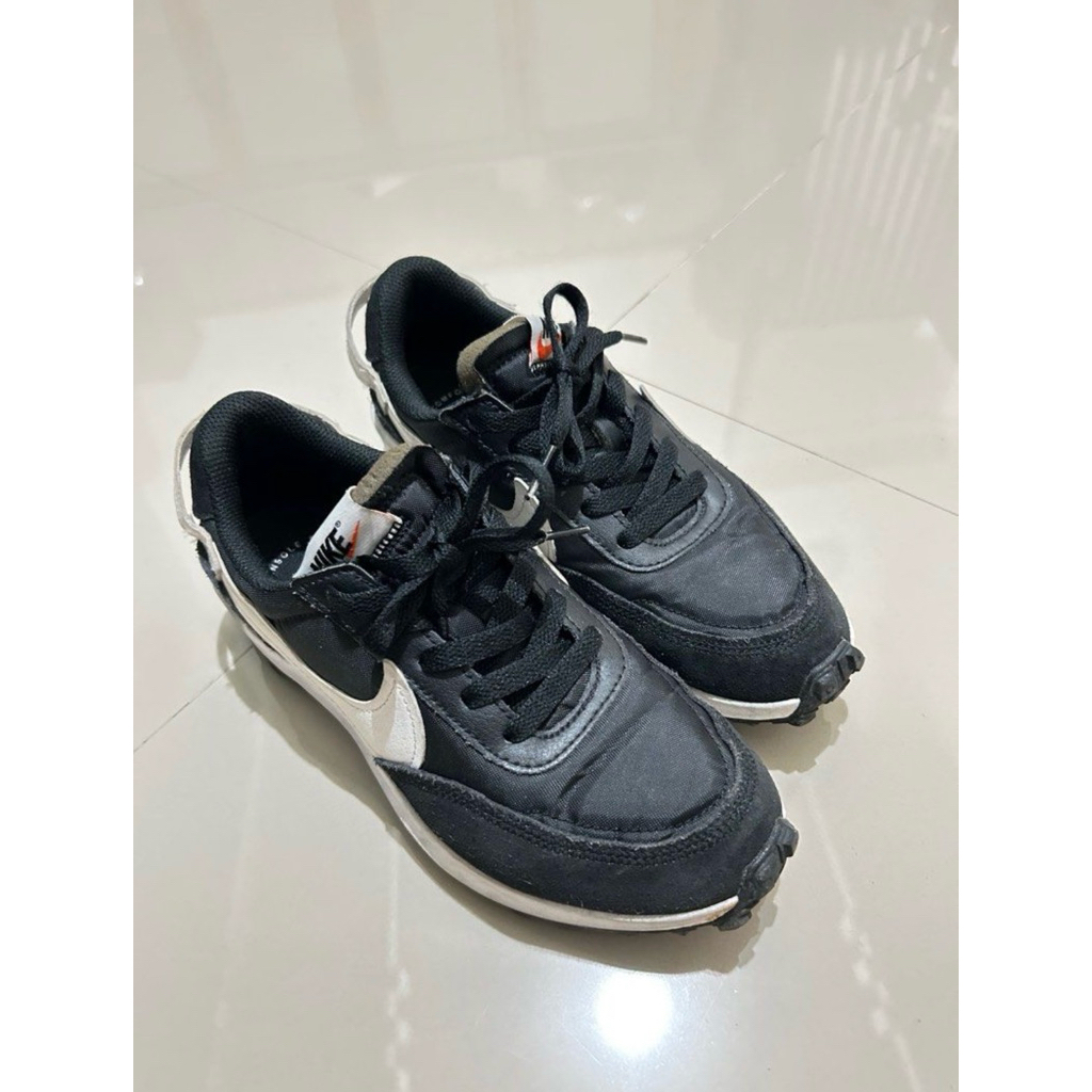 PRELOVED NIKE SEPATU WAFFLE DEBUT