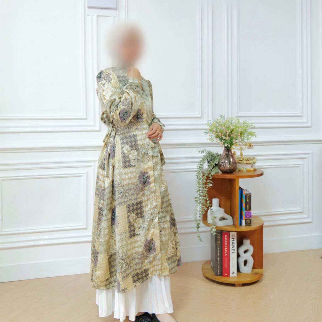 HIKAMA HILYA Series - Long Tunik bahan Satin Silk Premium warna KREM motif abstrak HIJAU TUA, 100% R