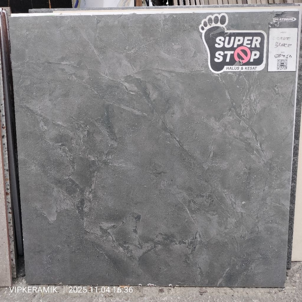 KERAMIK CARPOT CUTTING MATT SUPER STOP PLATINUM LOCKE BLACK 50X50 KW1