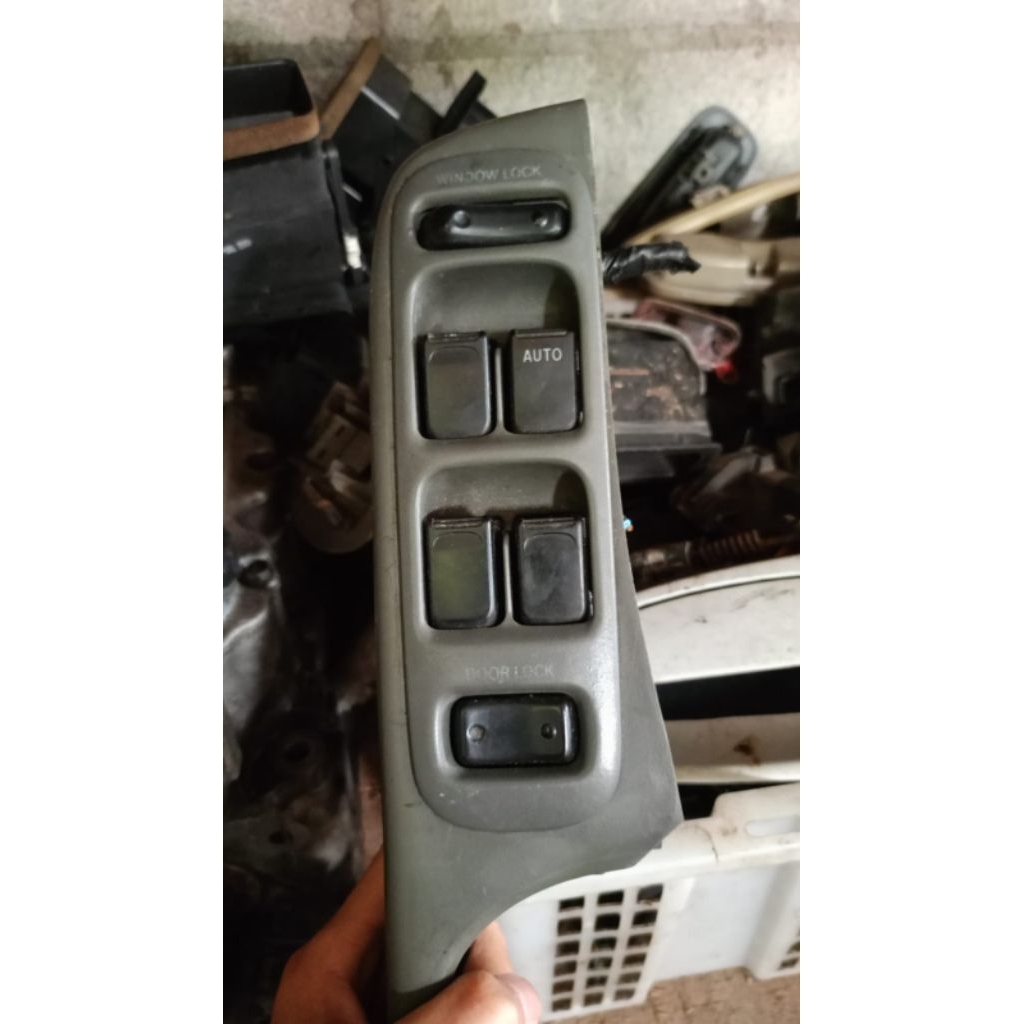 tombol master power window baleno