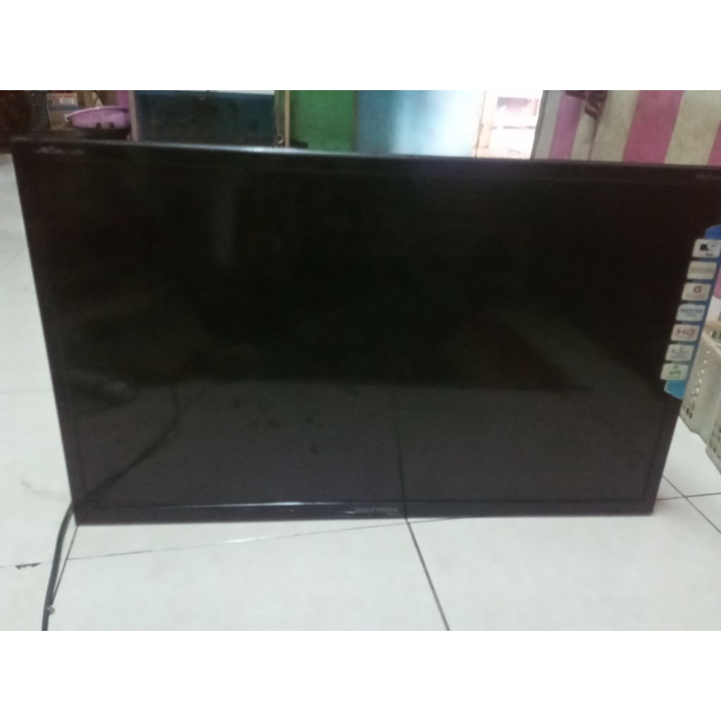 TV POLYTRON PLD32D711 RUSAK