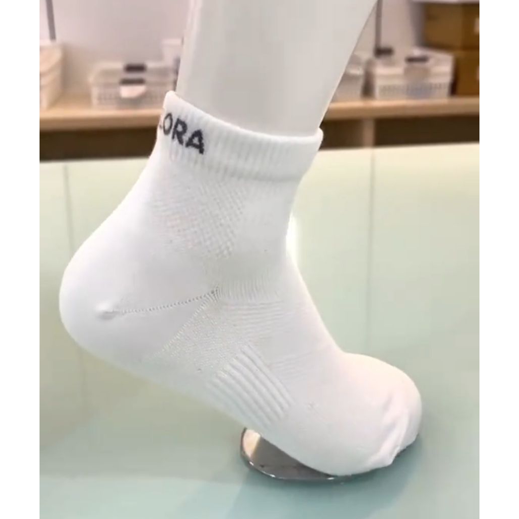 Aulora socks kaos kaki unisex(white)
