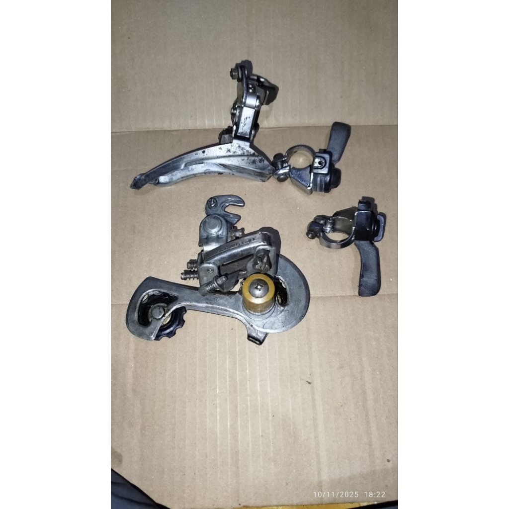 grupset rd,fd shifter suntour