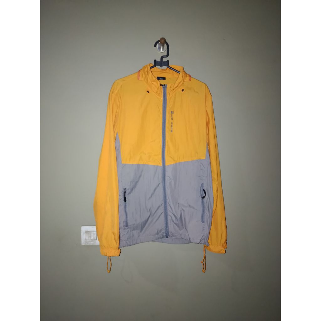 jaket kuning