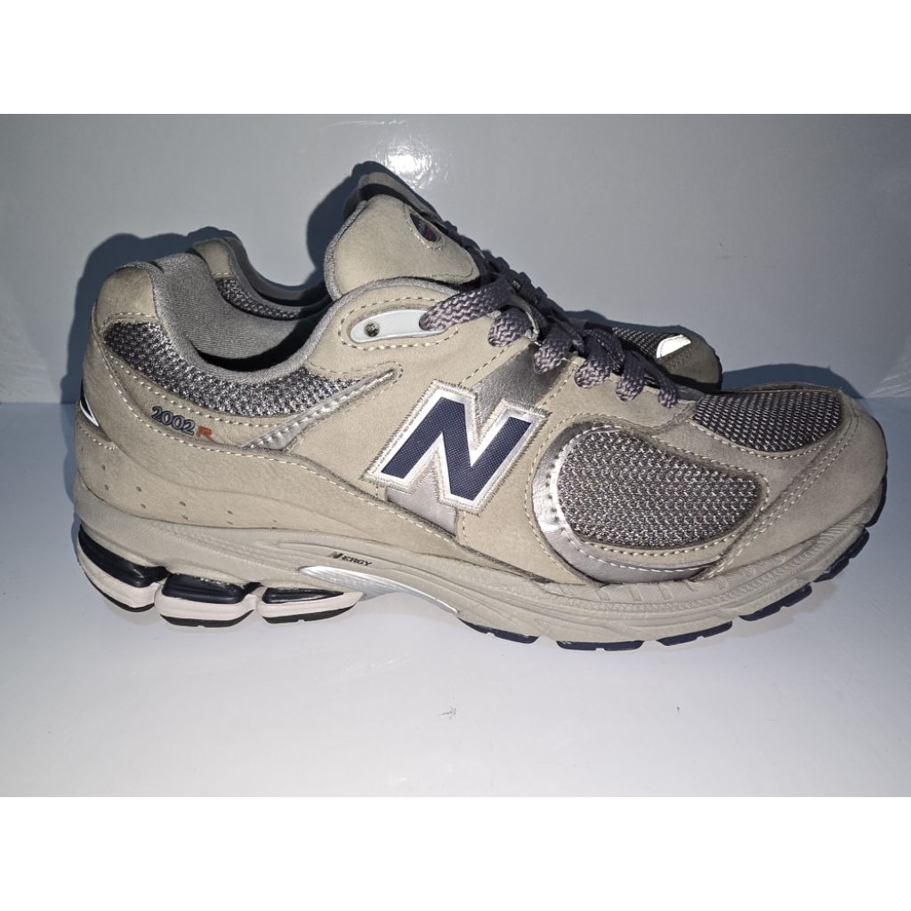 NB 2002R Light Grey size 45 ML2002RA Original/Authentic Guarantee