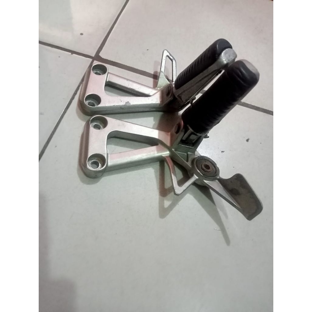 postep belakang scorpio original copotan