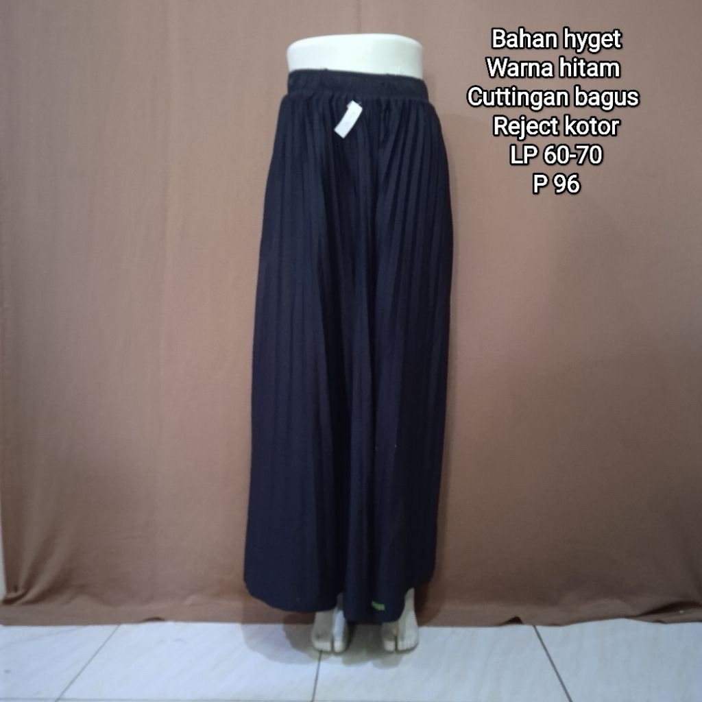 rok preloved panjang maxi hitam plisket lipit