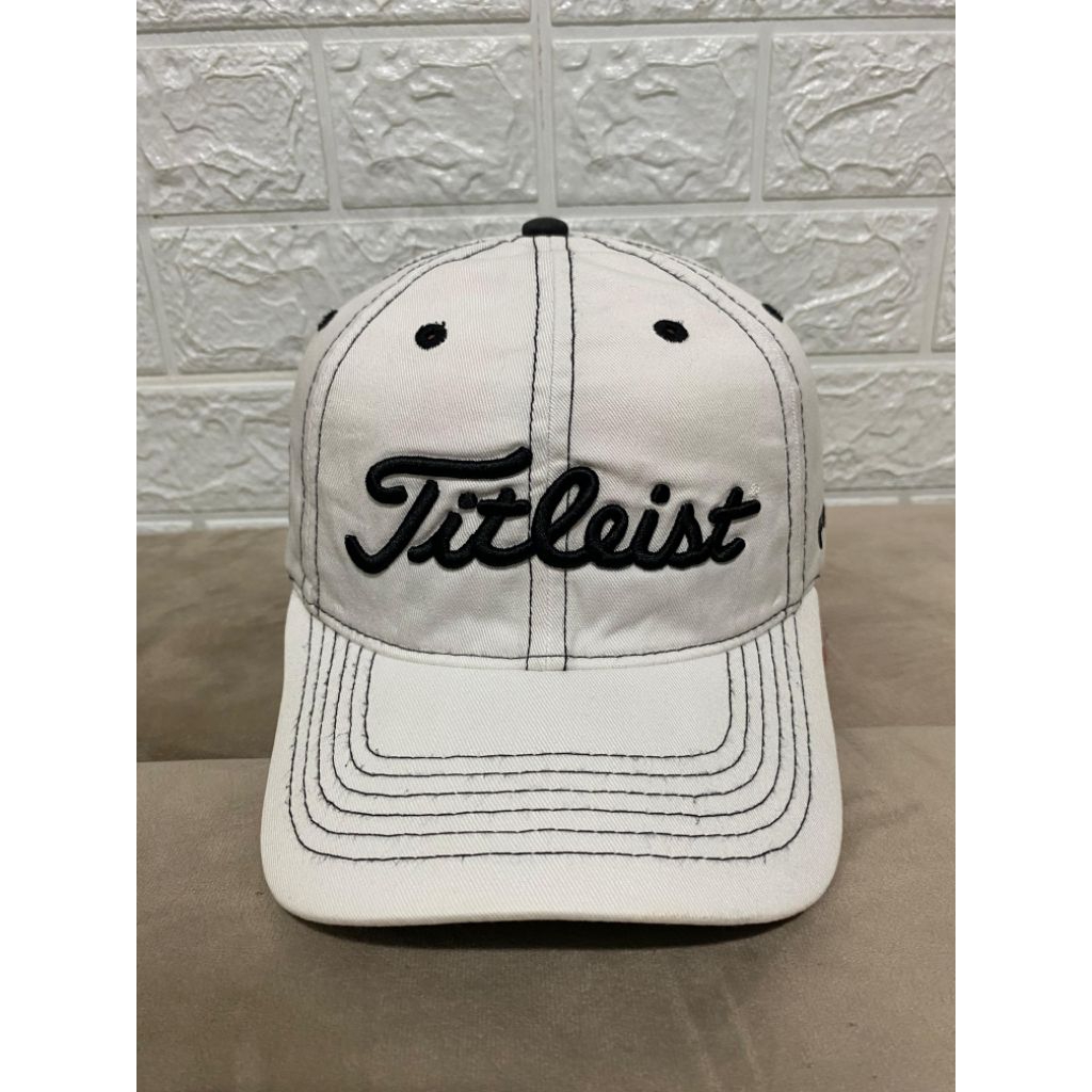 topi titleist