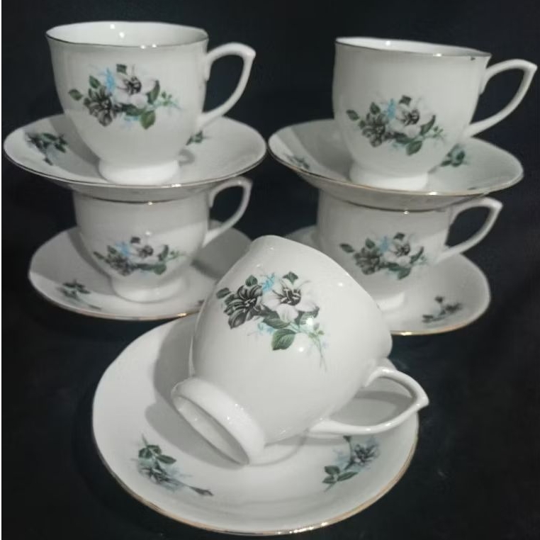 5 Cangkir teh lawas motif bunga