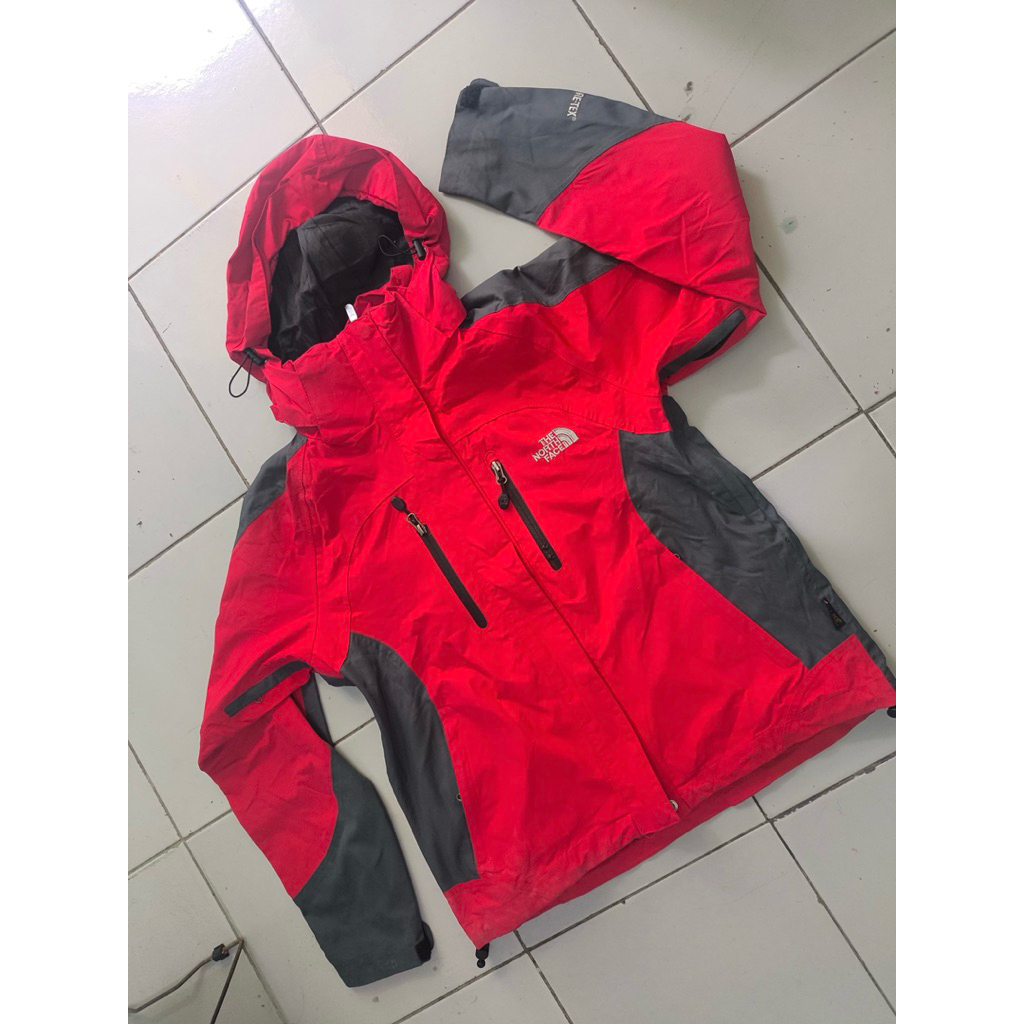tnf gropcore goretex