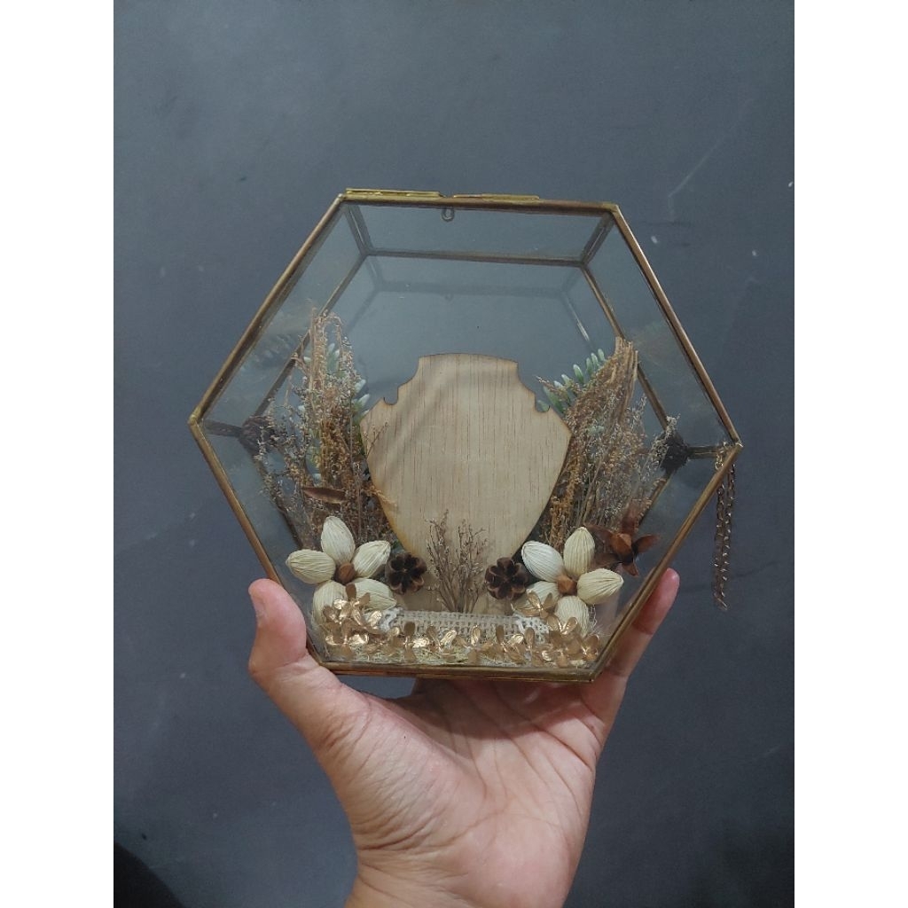 Kotak Kaca Seserahan