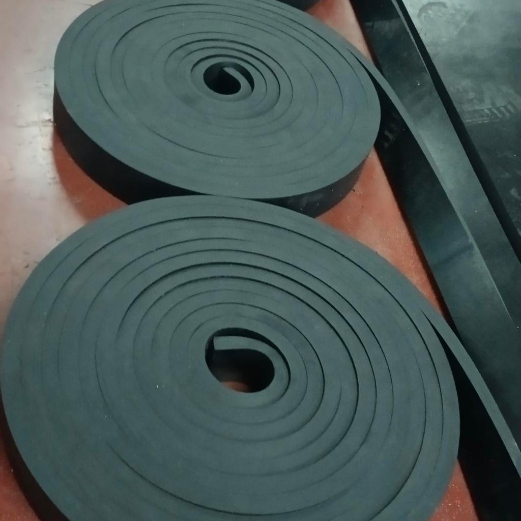 Rubber Strip / karet strip 3mm 10cm x 1m